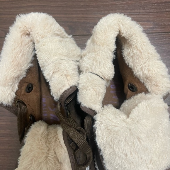 Blowfish Malibu Women's Fold Down Sneaker Boot - Picture 12 of 13